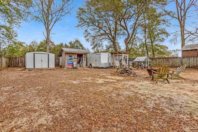 2511 W Kingsfield Dr, Cantonment, FL 32533