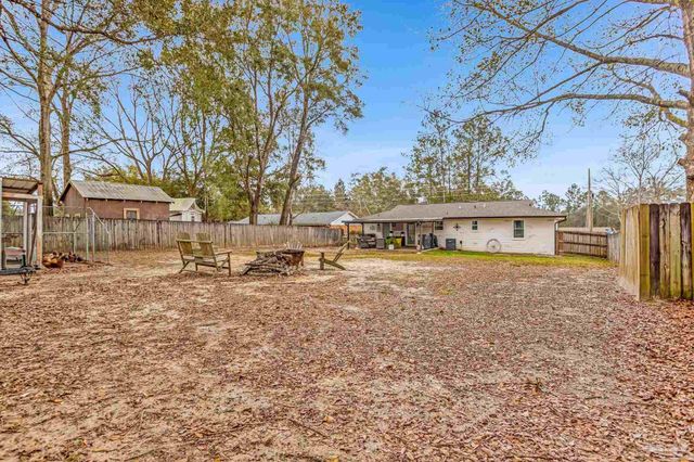 2511 W Kingsfield Dr, Cantonment, FL 32533