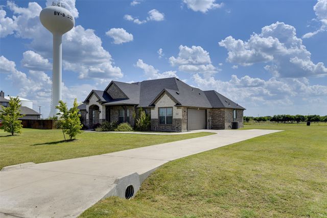 201 Evening Fire Drive, Waxahachie, TX 75167