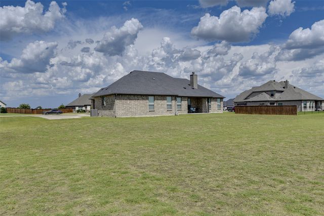 201 Evening Fire Drive, Waxahachie, TX 75167