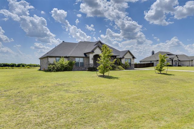 201 Evening Fire Drive, Waxahachie, TX 75167