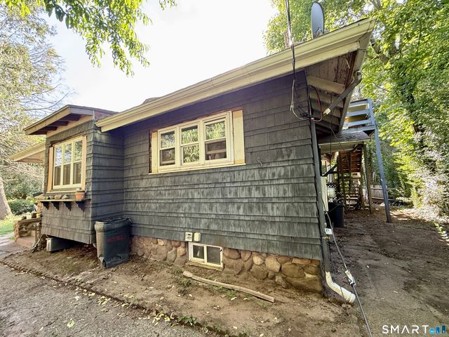 24 Cottage Street, Meriden, CT 06450