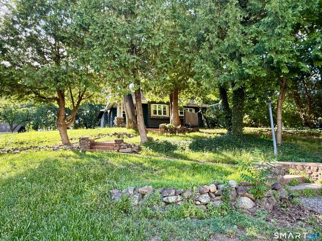 24 Cottage Street, Meriden, CT 06450