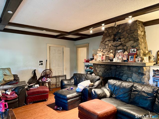 24 Cottage Street, Meriden, CT 06450