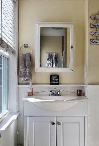 11 Hammond Street 2, Newport, RI 02840