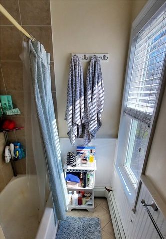 11 Hammond Street 2, Newport, RI 02840