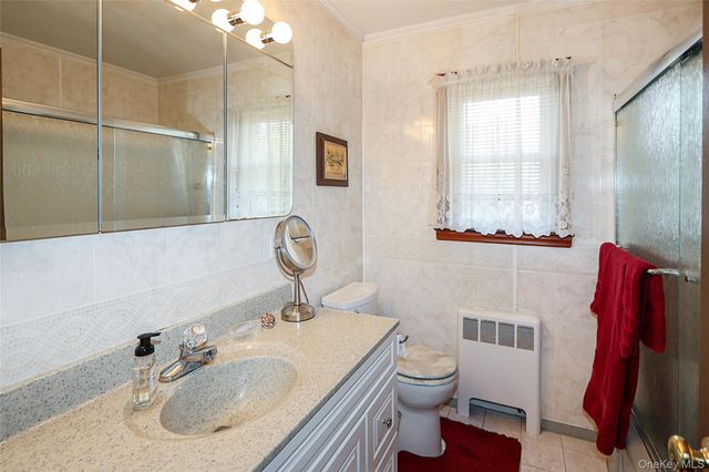 11 Elton Street, Westbury, NY 11590