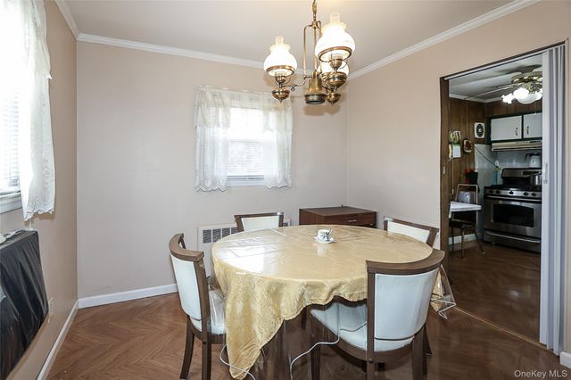 11 Elton Street, Westbury, NY 11590