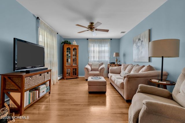12B Cardinal Street, Manchester, NJ 08759