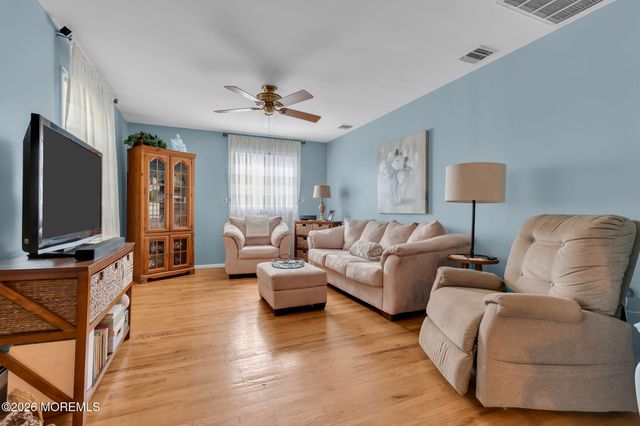 12B Cardinal Street, Manchester, NJ 08759