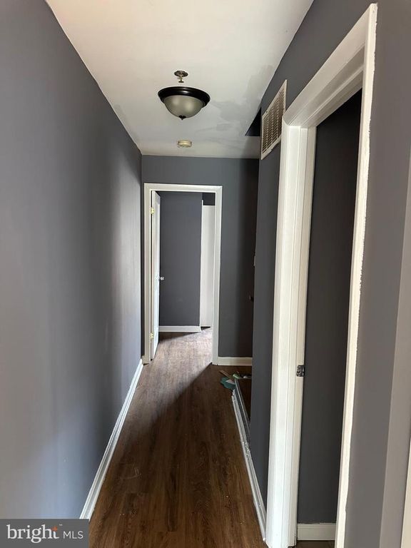 Image 7 of property listing at 1706 W LEXINGTON ST, Baltimore, MD 21223