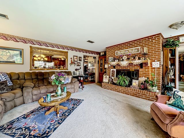 110 PATCH Street, Interlachen, FL 32148