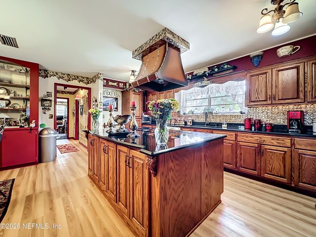 110 PATCH Street, Interlachen, FL 32148