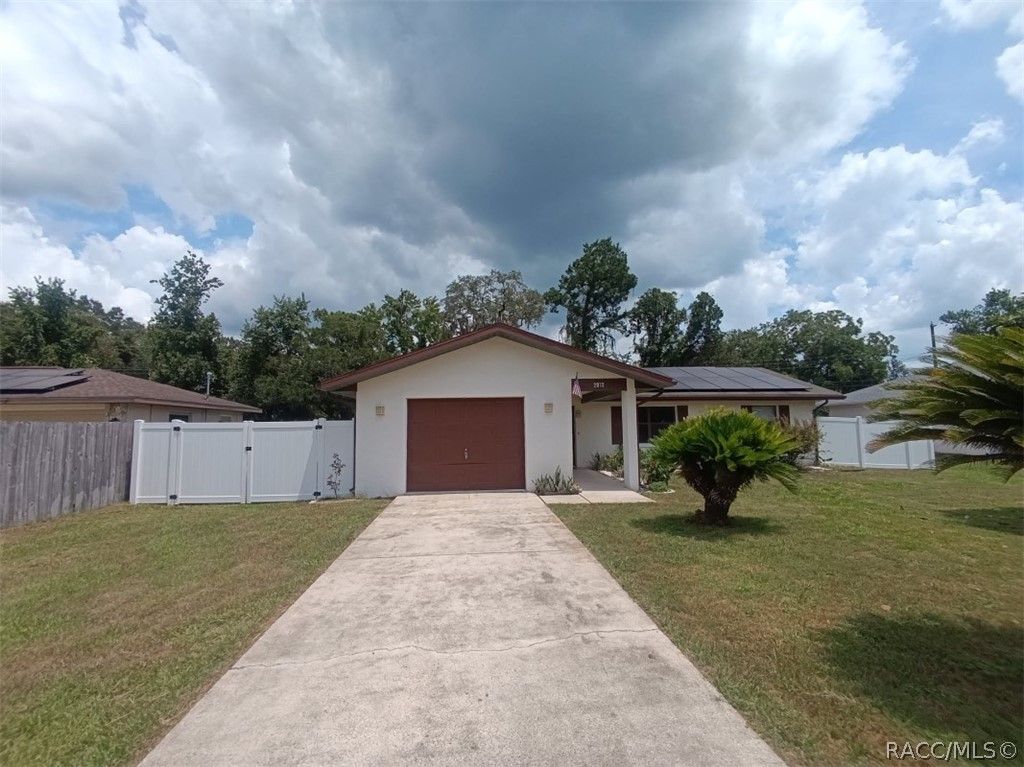 2812 Madison Street W, Inverness, FL 34453