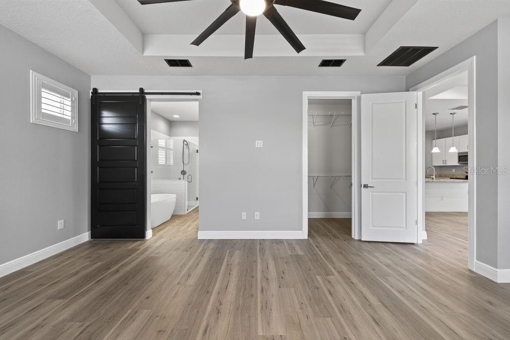 Image 25 of property listing at 7508 S SWOOPE STREET, Tampa, FL 33616