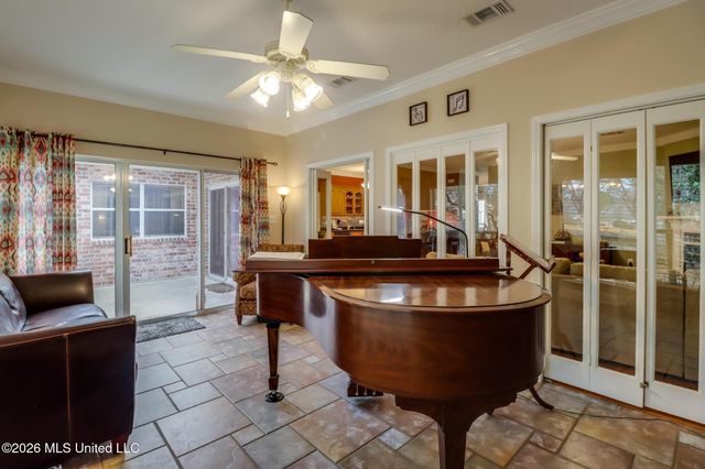 6423 Iona Street, Diamondhead, MS 39525