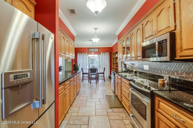 6423 Iona Street, Diamondhead, MS 39525