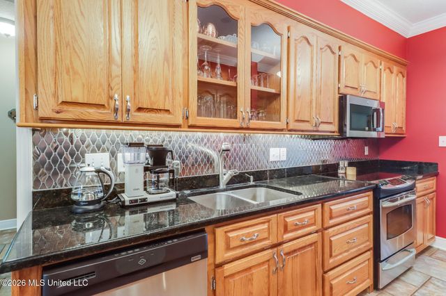 6423 Iona Street, Diamondhead, MS 39525