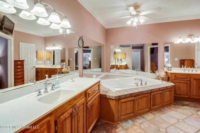 6423 Iona Street, Diamondhead, MS 39525