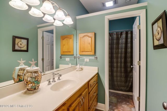 6423 Iona Street, Diamondhead, MS 39525