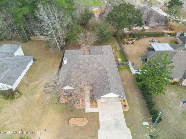 6423 Iona Street, Diamondhead, MS 39525