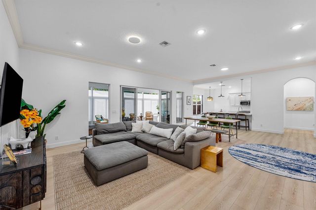 2068 Wightman Drive, Wellington, FL 33414