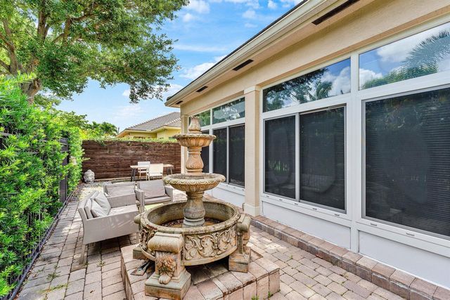2068 Wightman Drive, Wellington, FL 33414