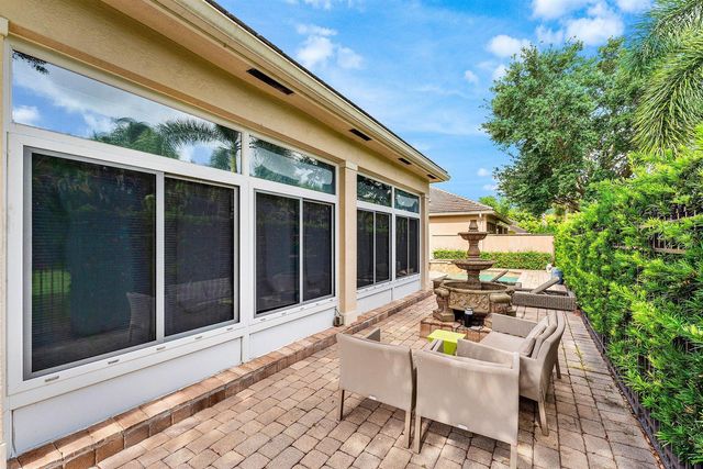 2068 Wightman Drive, Wellington, FL 33414