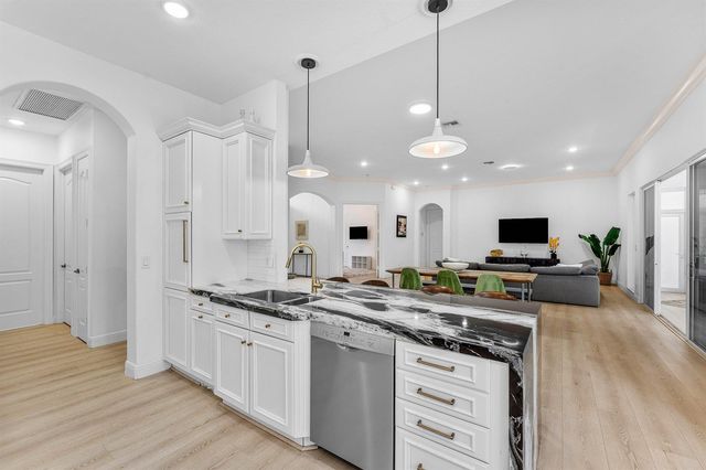 2068 Wightman Drive, Wellington, FL 33414