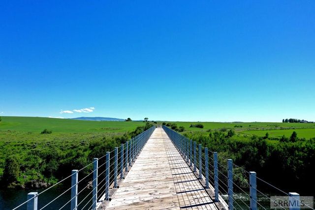 3887 Schaefer Lane, Ashton, ID 83420