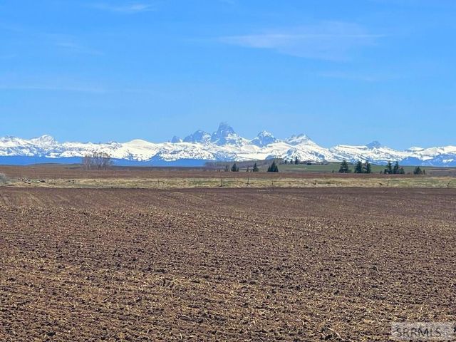 3887 Schaefer Lane, Ashton, ID 83420