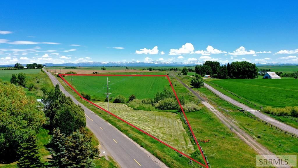 3887 Schaefer Lane, Ashton, ID 83420