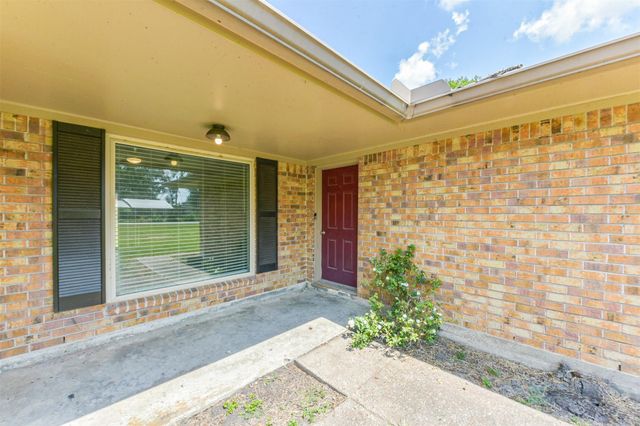 197 County Road 6768, Dayton, TX 77535