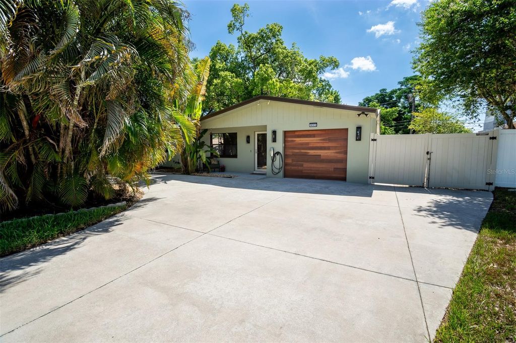995 EMERSON DRIVE, Dunedin, FL 34698