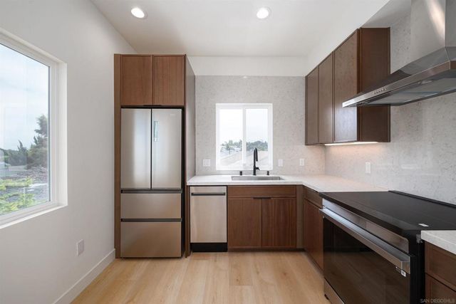 3650 Quimby St, San Diego, CA 92106