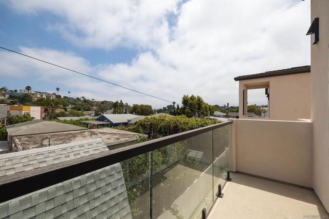 3650 Quimby St, San Diego, CA 92106
