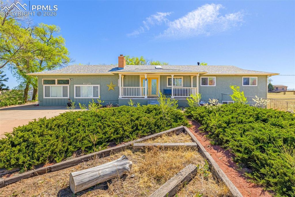 6125 Templeton Gap Road, Colorado Springs, CO 80923 — exterior