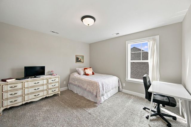 8804 Knolling Loop, Ooltewah, TN 37363