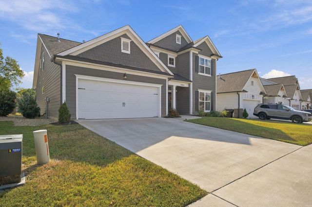 8804 Knolling Loop, Ooltewah, TN 37363