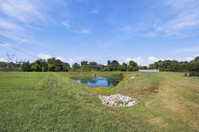 8804 Knolling Loop, Ooltewah, TN 37363