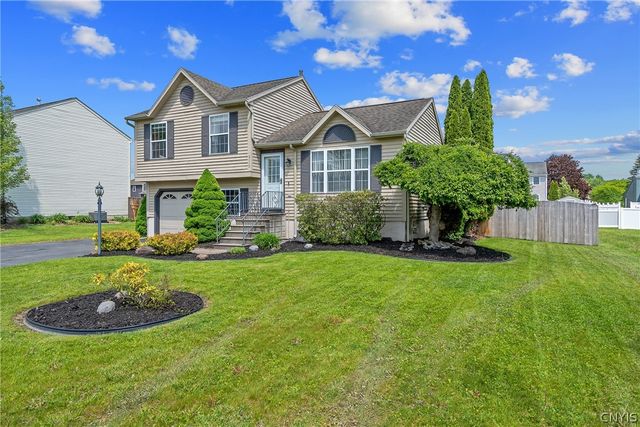 5115 Old Barn Road, Clay, NY 13041