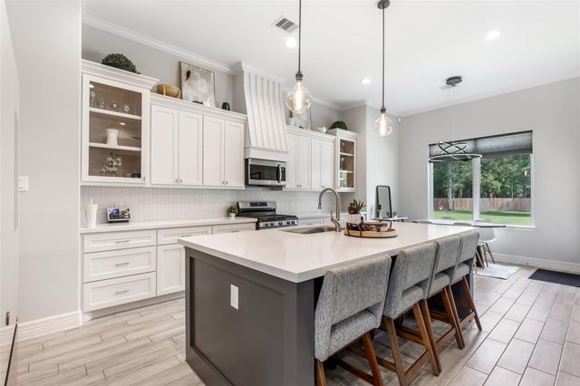 756 Road 660, Dayton, TX 77535