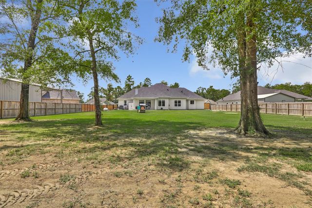 756 Road 660, Dayton, TX 77535