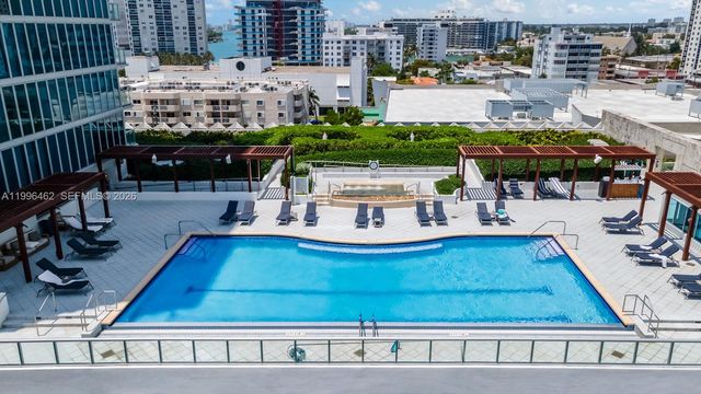 6799 Collins Ave 1106, Miami Beach, FL 33141