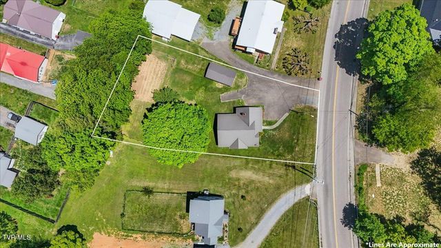2736 West Walnut Street, Johnson City, TN 37604