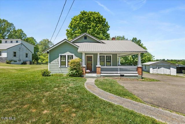 2736 West Walnut Street, Johnson City, TN 37604