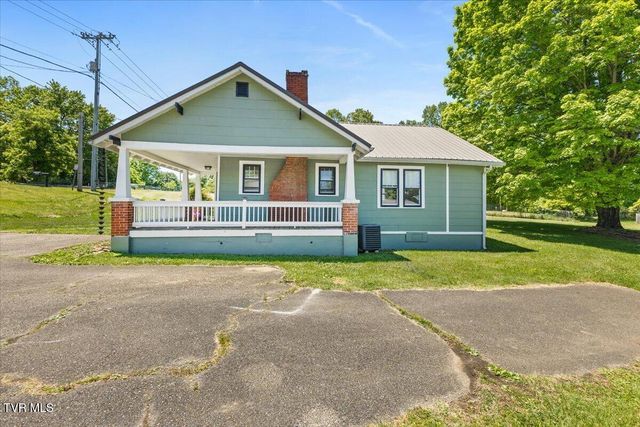 2736 West Walnut Street, Johnson City, TN 37604