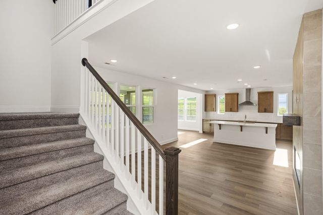 1559 Oaks Springs Drive, Columbia, TN 38401