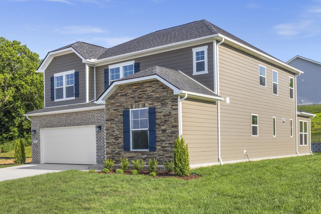 1559 Oaks Springs Drive, Columbia, TN 38401