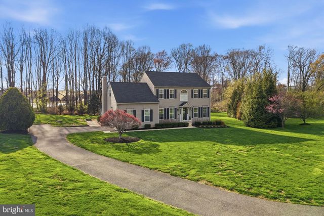 6 SADDLE CT, Landenberg, PA 19350